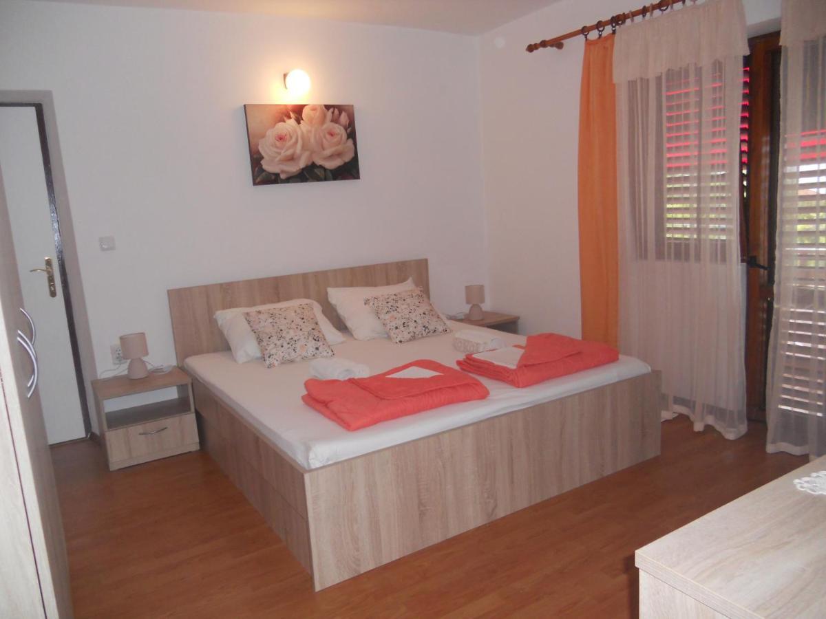 Apartment Supetarska Draga - Donja 5030A Exterior foto